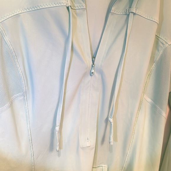 Lululemon Runbeam Hoodie - Picture 5 of 9
